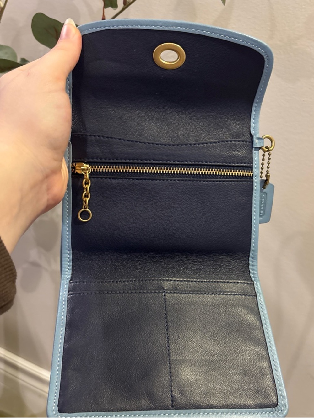 Coach Kip Light Blue Leather Turnlock Crossbody Wallet - Picture 4 of 9